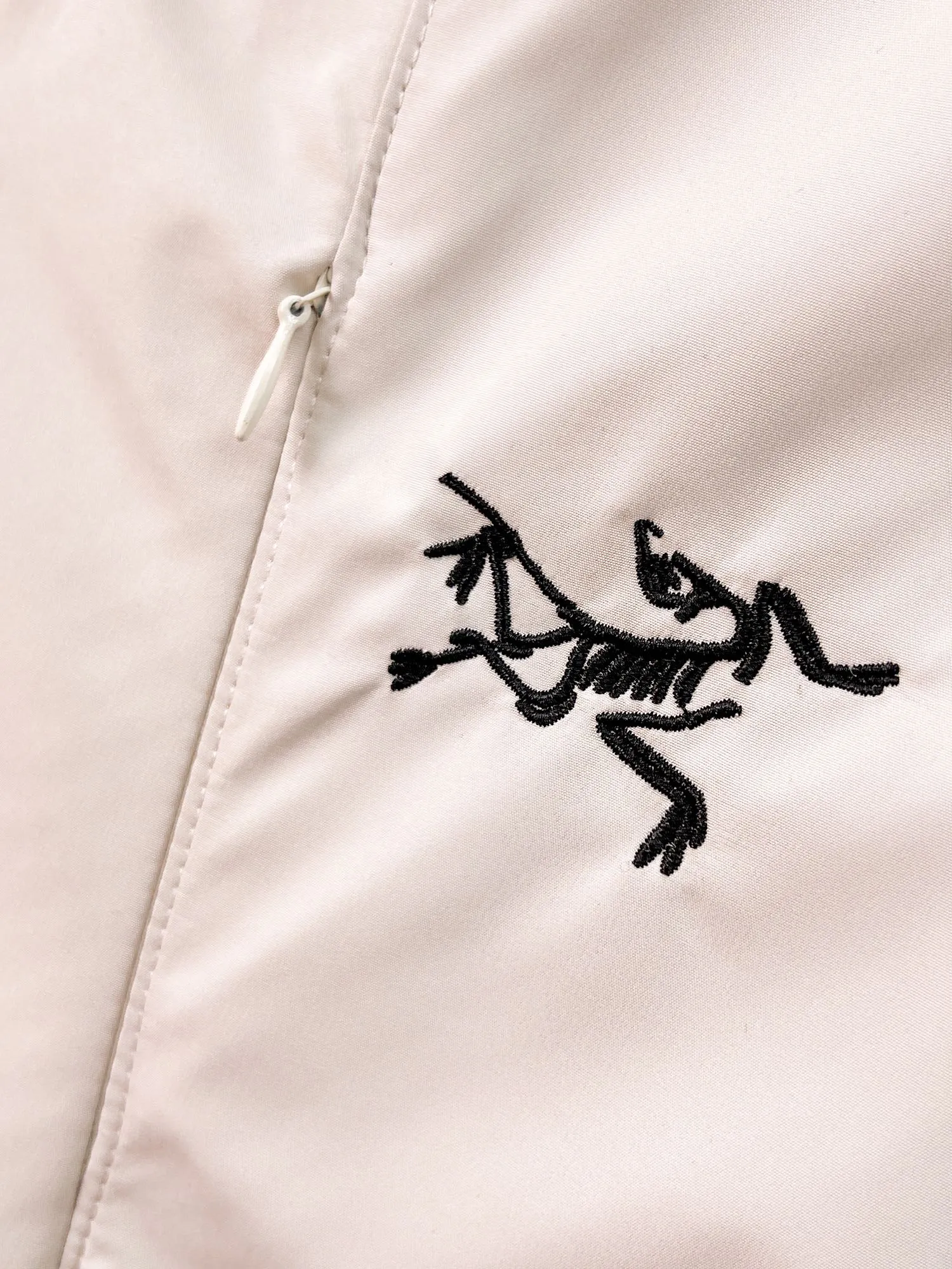 Same Style， ， 2026 New Arrival ， Original Premium Breathable ， ， ， Quality。 ， Sizes：M～3XL，